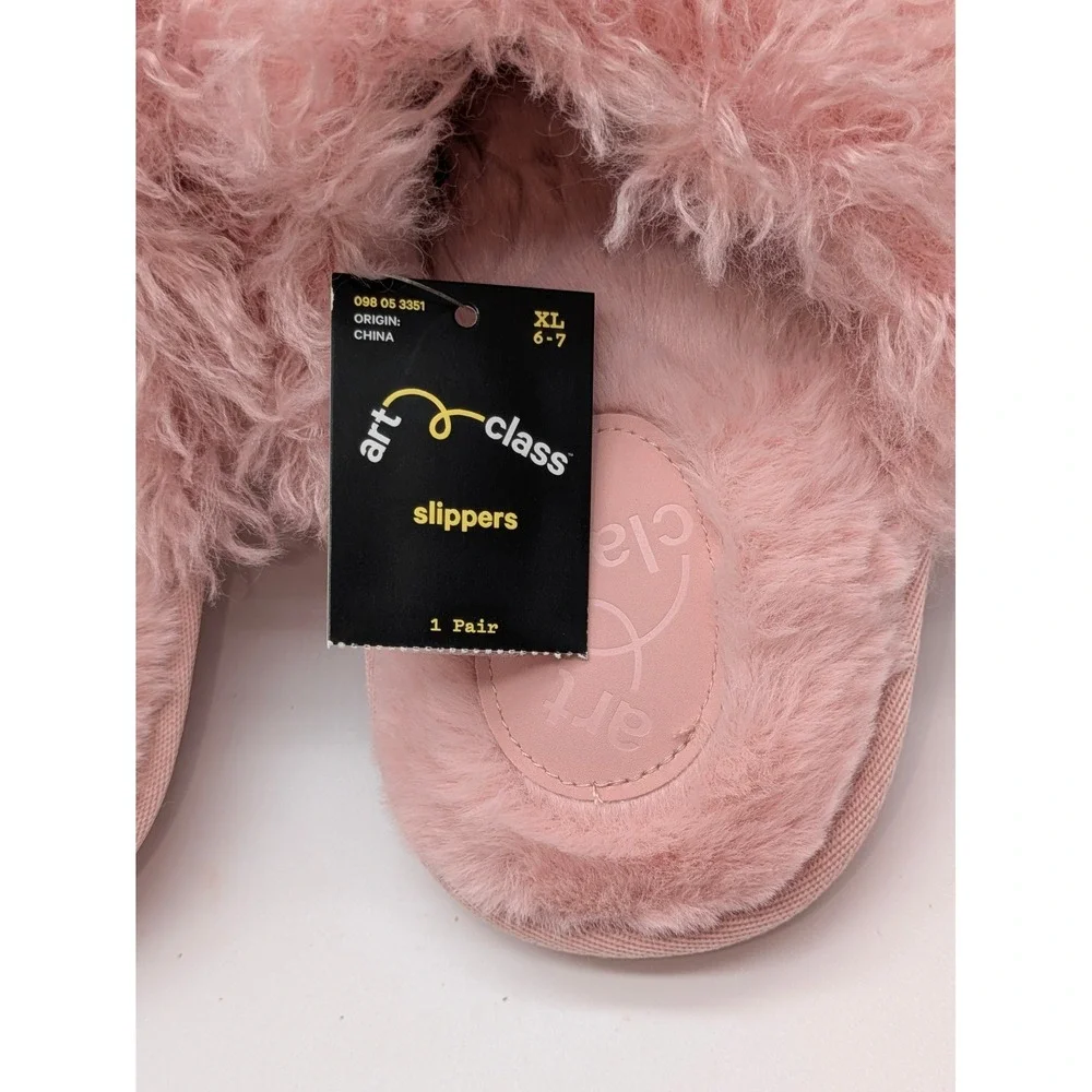 Art Class Cailey Pink Faux Fur Scuff Slippers Girls XL 6-7 NWT Cozy Plush